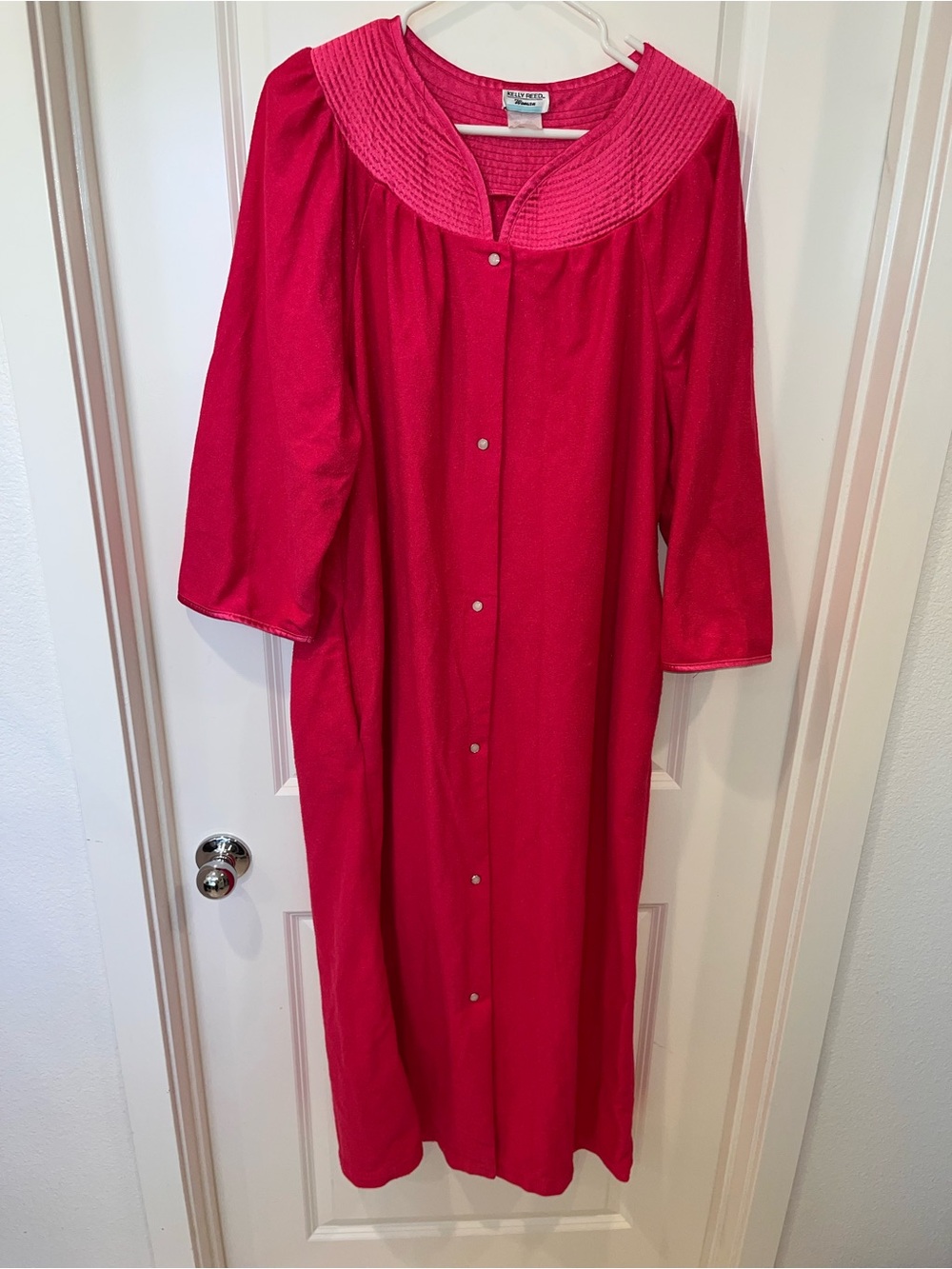 Vintage Kelly Reed woman Nightgown  Matching Robe pink Pocket made in USA Size 2